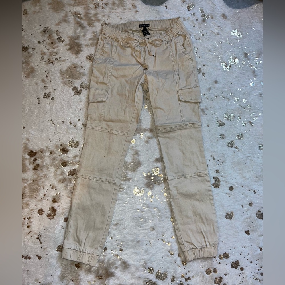 Women’s khaki joggers